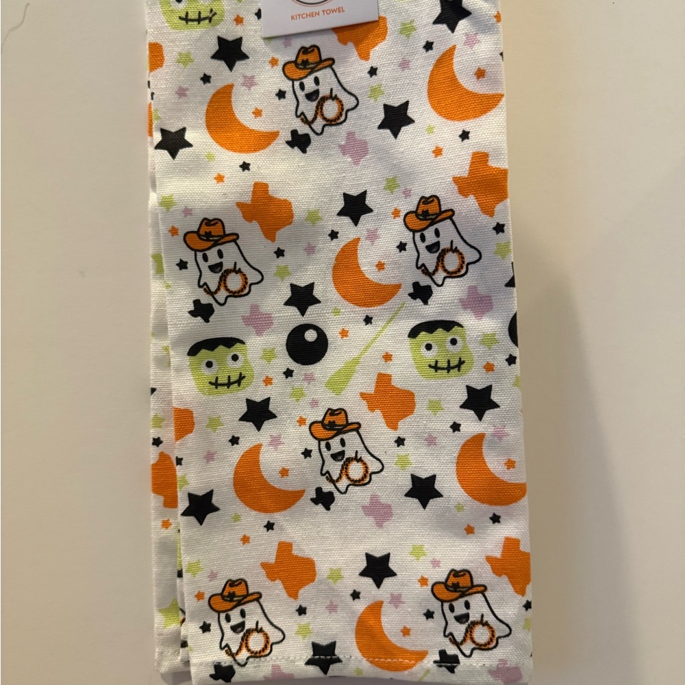 ⭐️ 3/$20 Cute HEB Texas Themed Halloween Tablecloth and Kitchen Towel- NWT - Picture 4 of 4